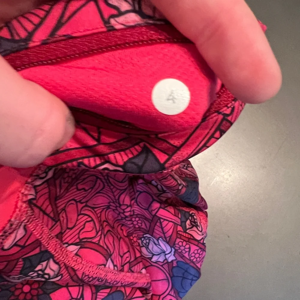 Lululemon floral print leggings - Picture 2 of 3